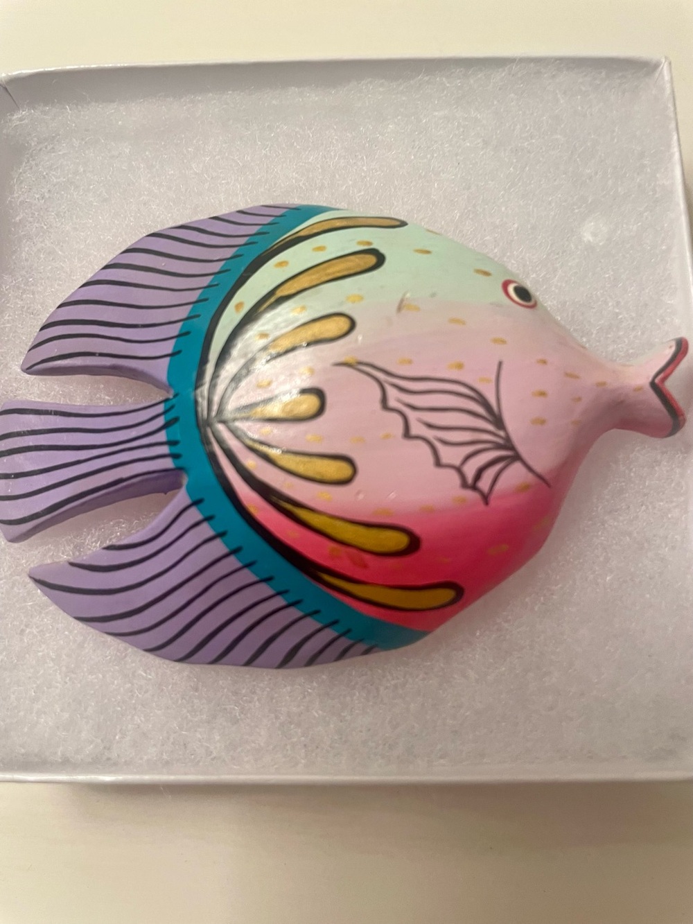 Wooden Tropical Fish Pin  Hand Painted 
3 1/4 inches  Vintage
